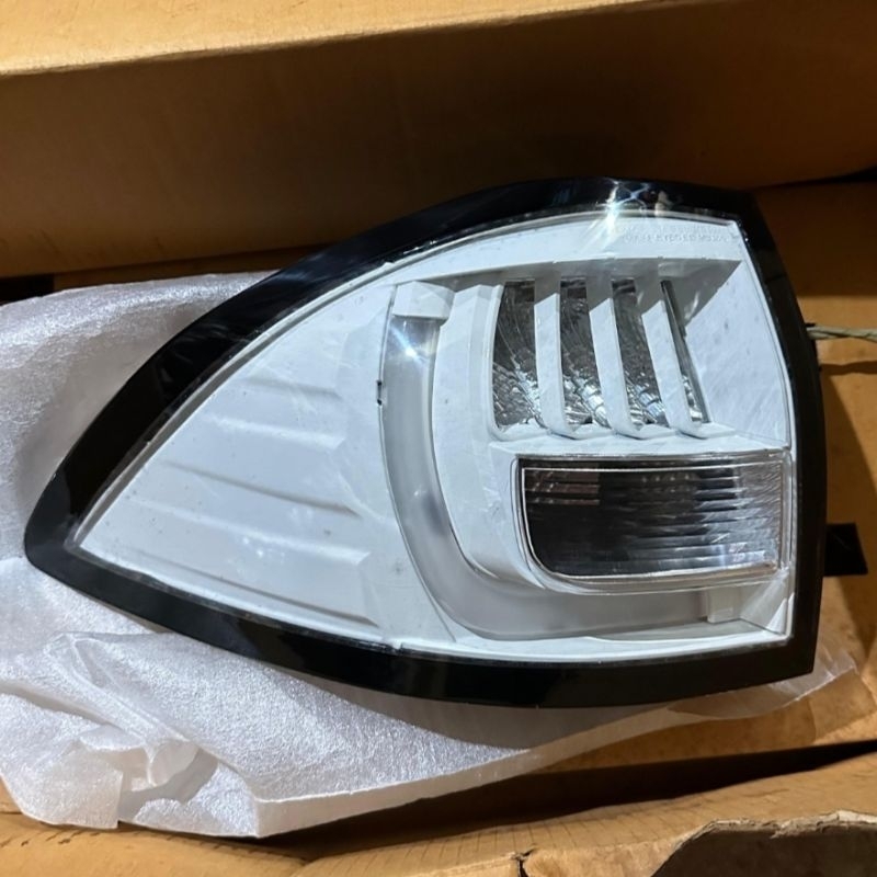 stoplamp pajero led yz kiri