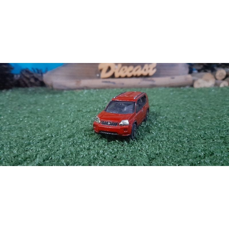 Diecast Miniatur Nissan Xtrail T31 junk skala 164