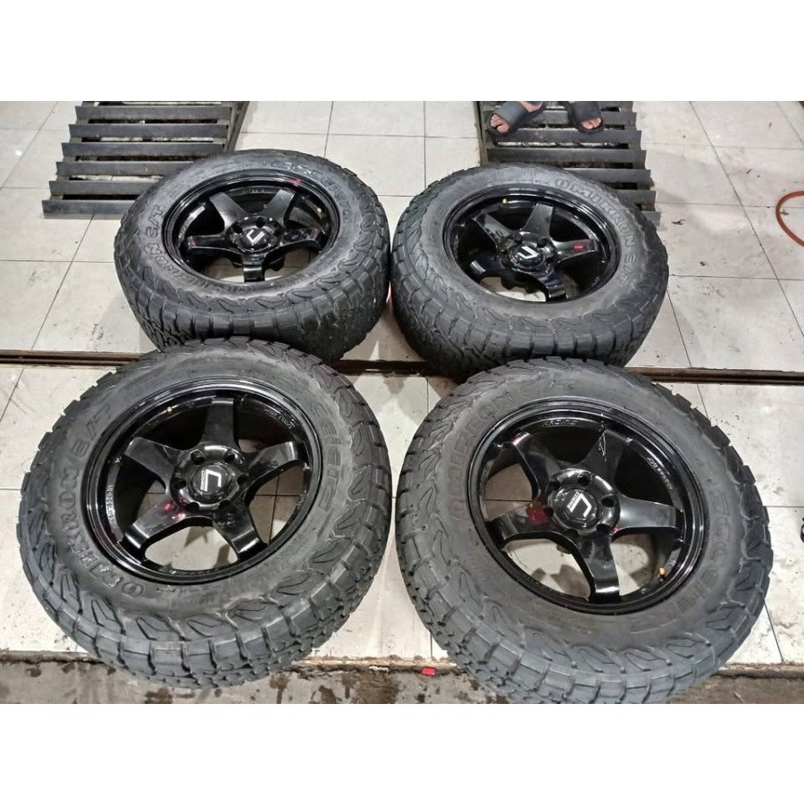 VELG SECOND LENSO R18X9 6X139,7 BLACK + BAN ACCELERA OMIKRON 265/60 R18