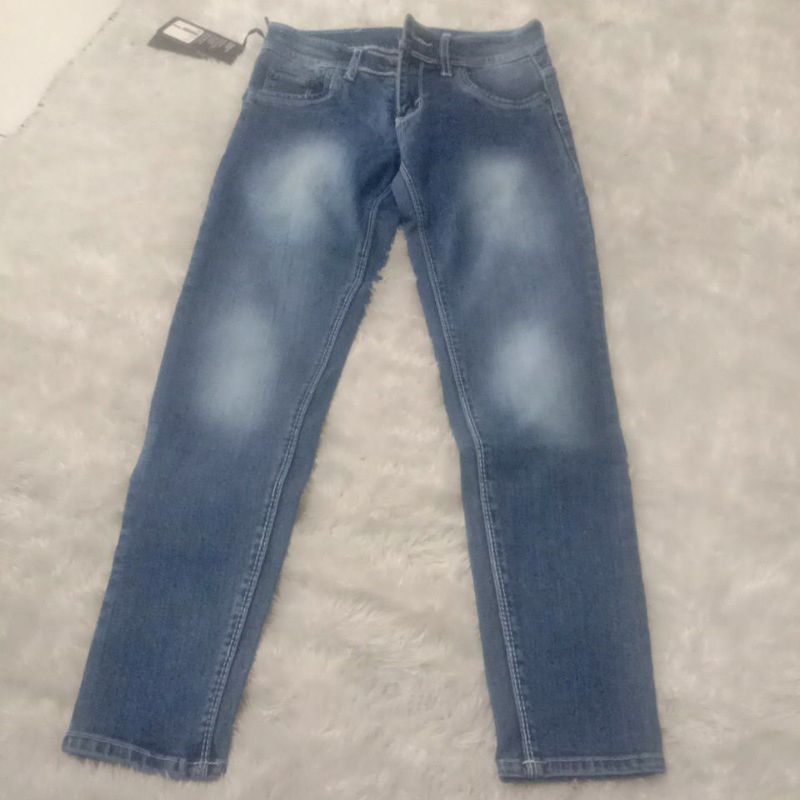 Celana Jeans Martin Wanita Size 29