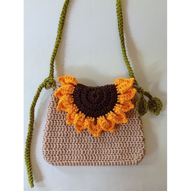 Tas Rajut Bunga Matahari