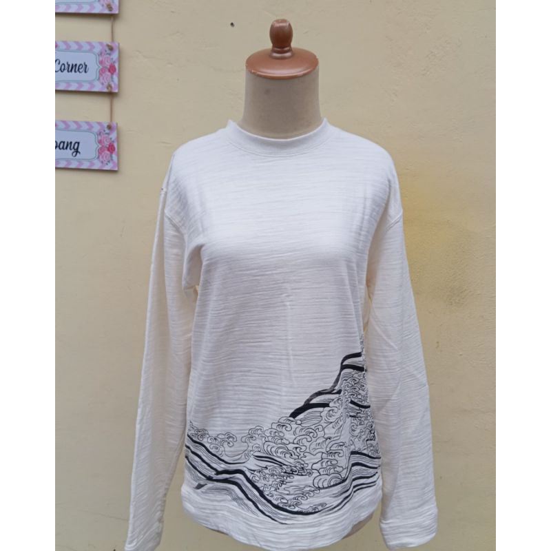 LONGSLEEVE SUKAJAN WITH TAG