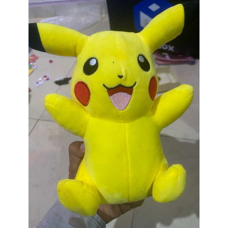 boneka pokemon pikachu original