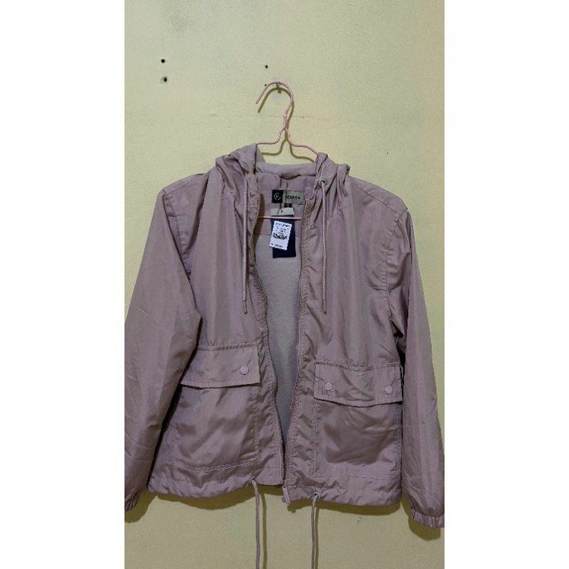 Jaket Parasut Nevada Wanita