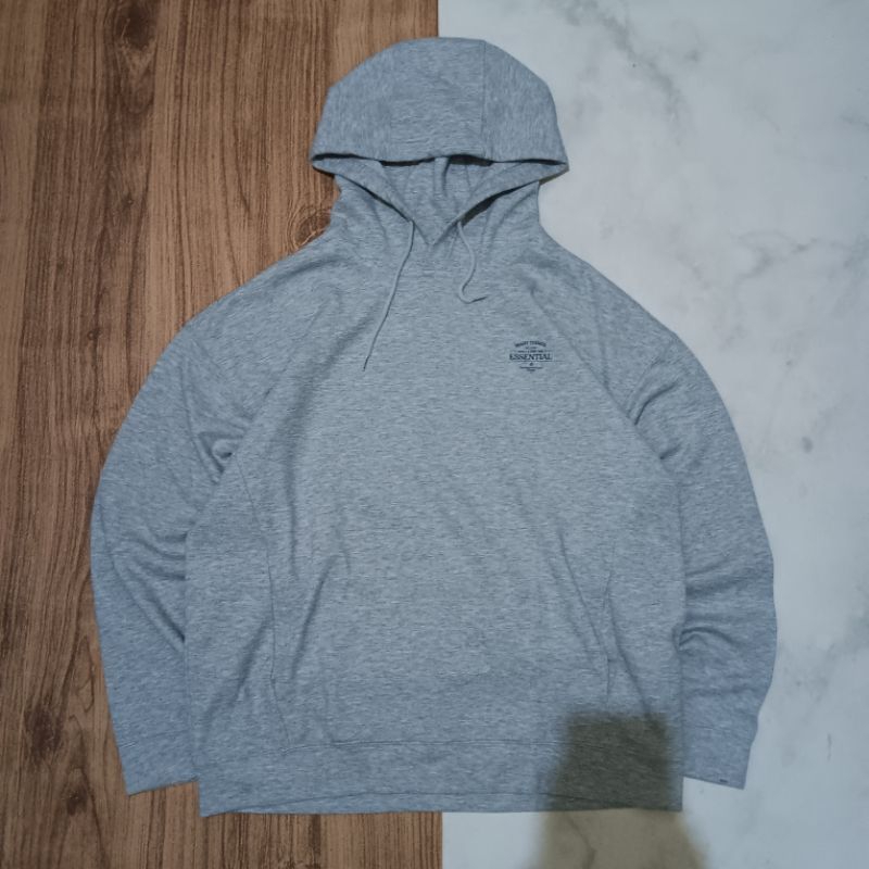 HOODIE ESSENTIAL