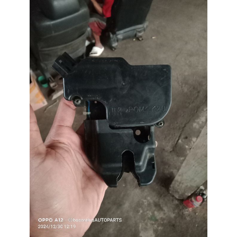 doorlock bagasi Honda Accord CM5