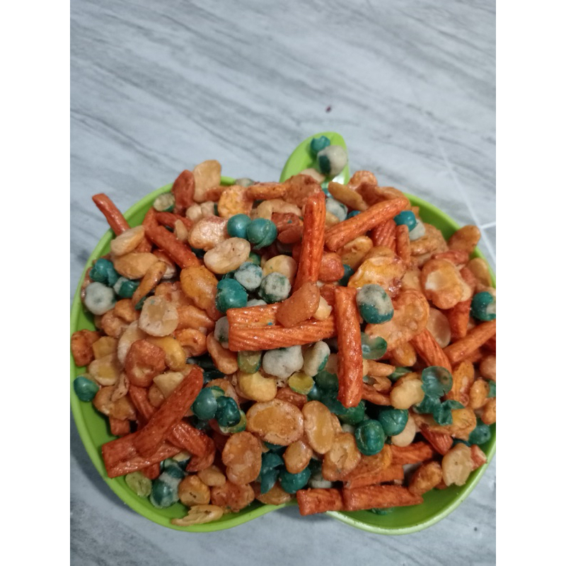 

kacang campur 500 gr