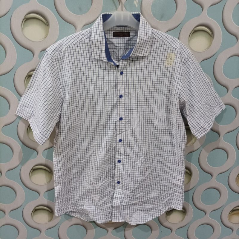 KEMEJA PRIA SECOND CHRISTIAN AUJARD ORIGINAL SIZE FIT L KZR066