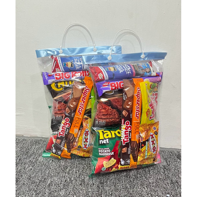 

Termurah Bingkisan Snack Ulang Tahun Anak / Hampers Ulang Tahun Anak