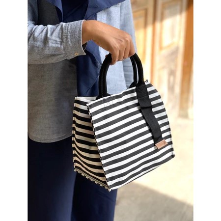 Jogja Pride/ Tas Kanvas Kotak Mini Bisa ditenteng dan diselempang Tas Kanvas Wanita Murah