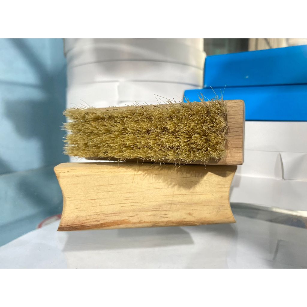 SIKAT BULU KUDA KECIL