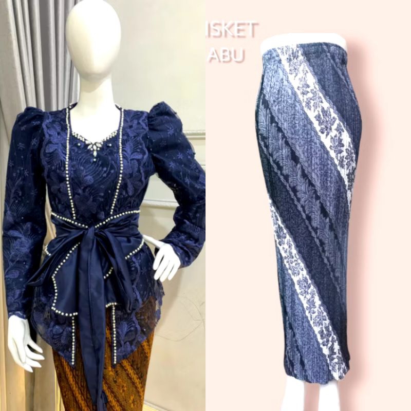 Preloved — One set kebaya