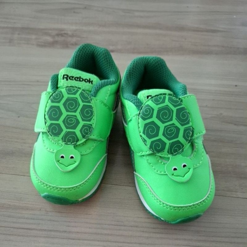Sneaker anak Reebok sz21