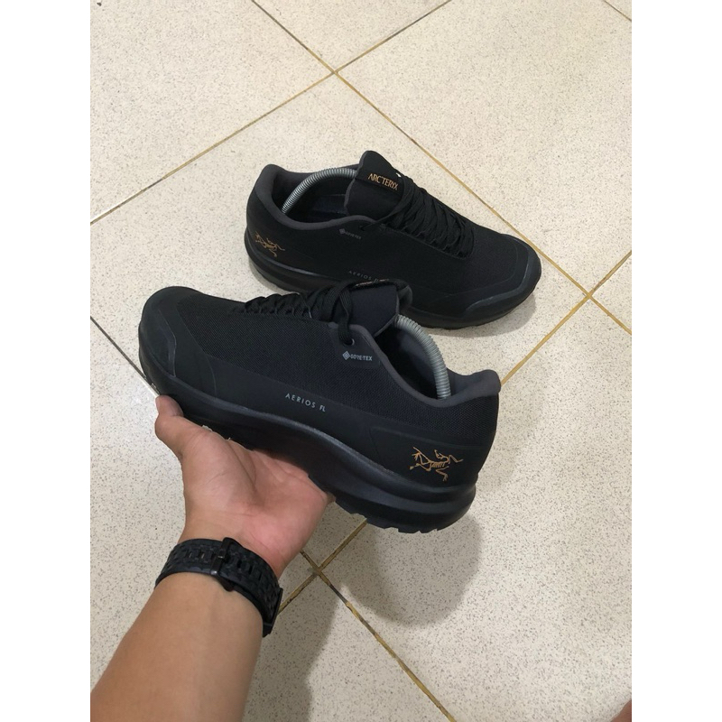 sepatu arcteryx second