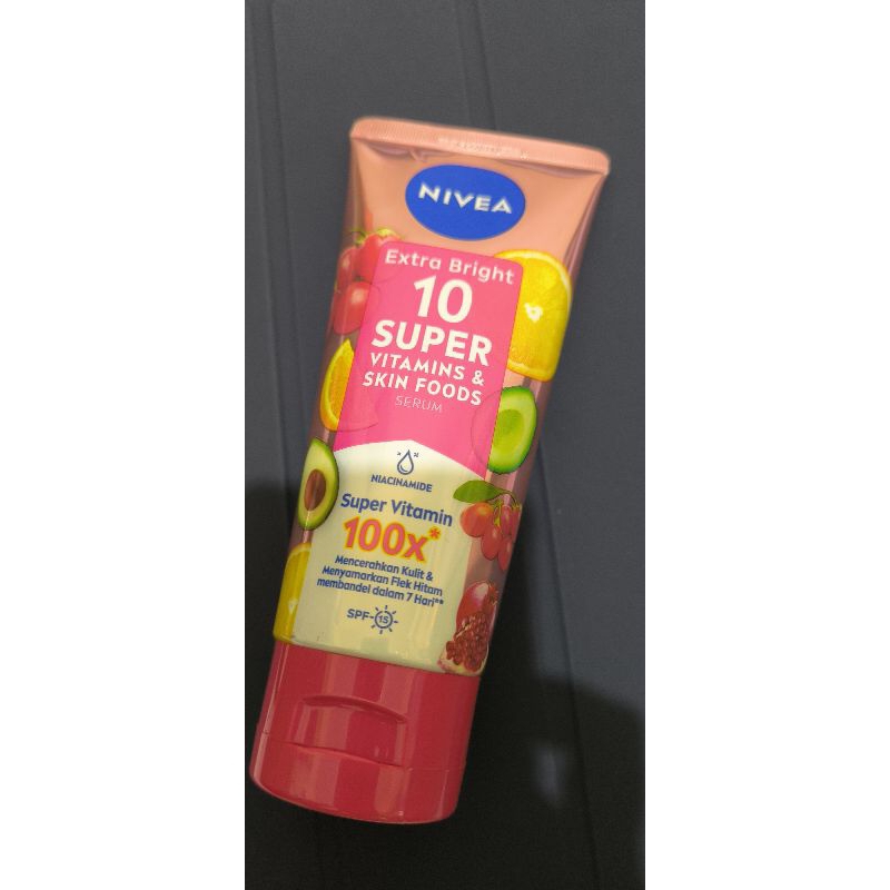 NIVEA 10 Super Vitamin & Skin Food