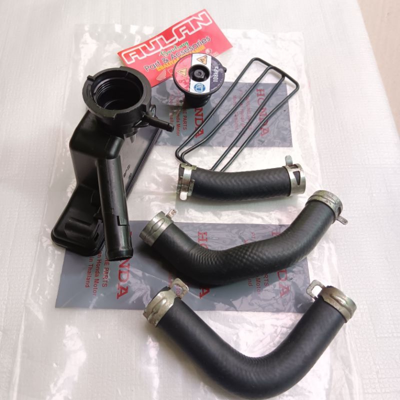 cover radiator bagian atas + slang HONDA VARIO 125 LED VARIO 150 LED PCX 150 BARANG ORIGINAL pnp VAR