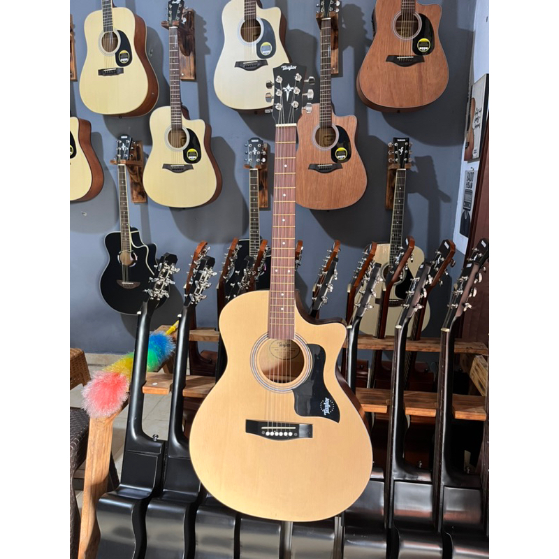 Gitar Taylor MJM1020 Medium, Suara Mantap.