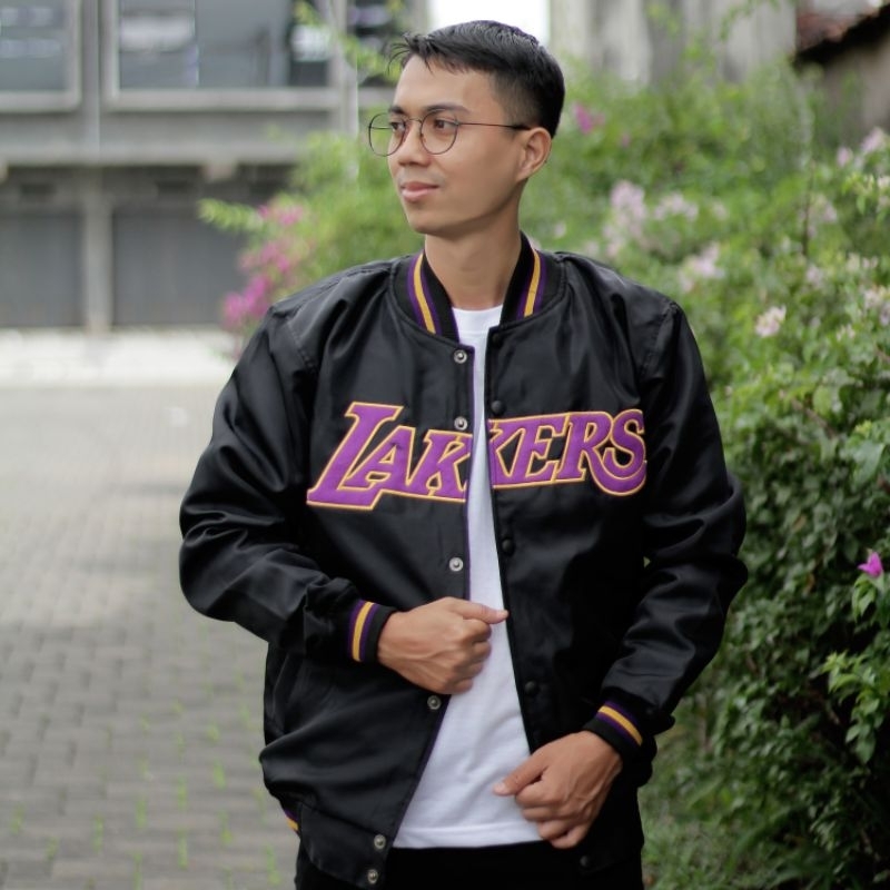 Jaket Varsity Baseball Unisex  Bomber Full Bordir Lakers Black HD Premium Distro - Akar Official Sho