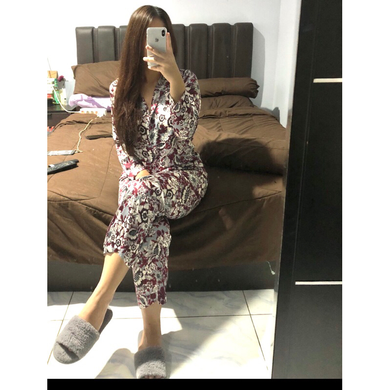 PRELOVED H&M ONE SET SATIN PIYAMA SIZE S