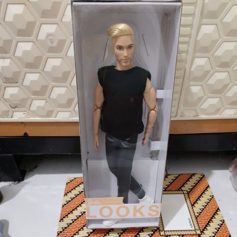 Barbie Looks Ken original Mattel