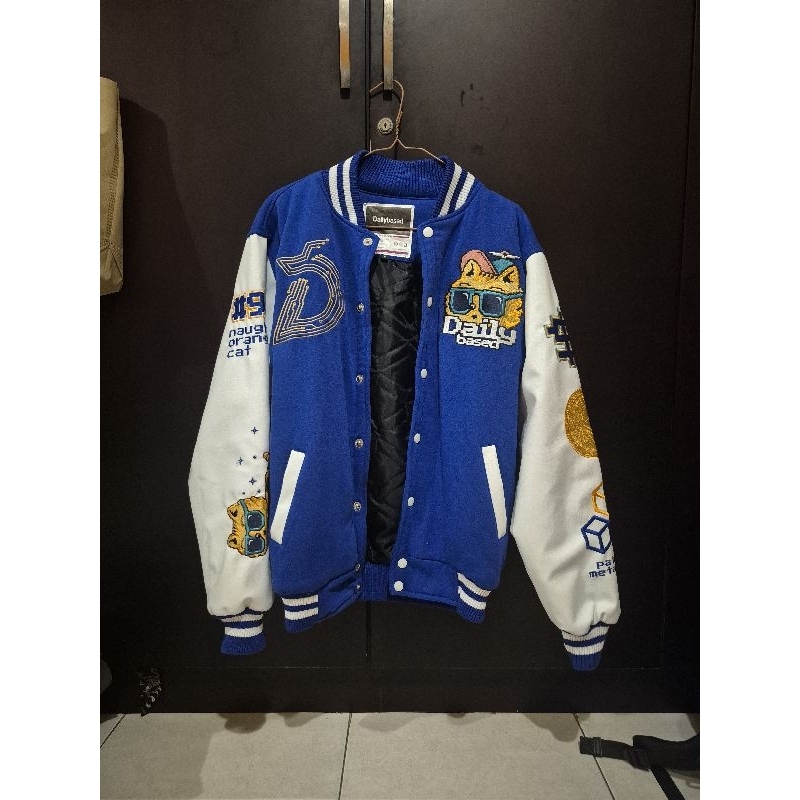Jaket Varsity Daily Based Cat NFT Blue White size M