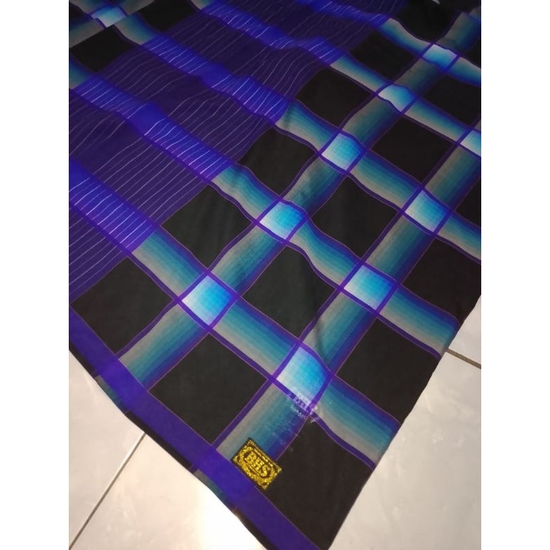 sarung bhs kkr fs like new.