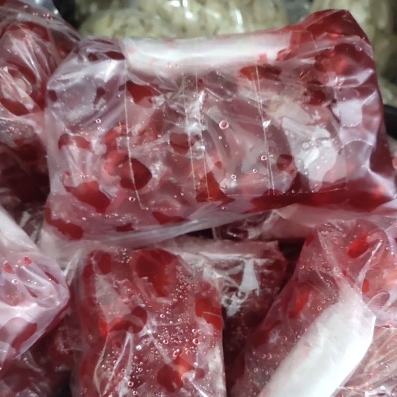

Cherry merah topping tanpa tangkai