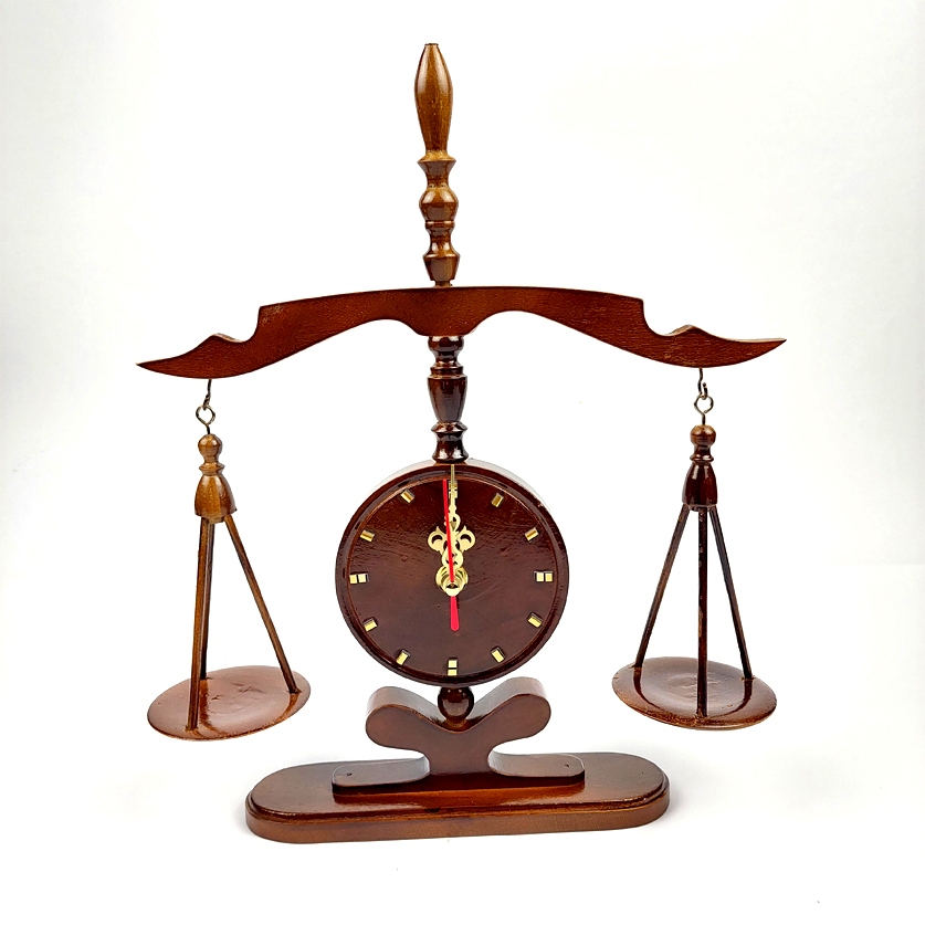 Jam Meja Aesthetic Kayu Model Timbangan Kerajinan Kayu Jati