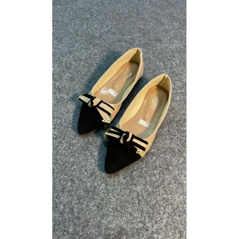 Pansus Wanita Terbaru dengan Pita Elegan