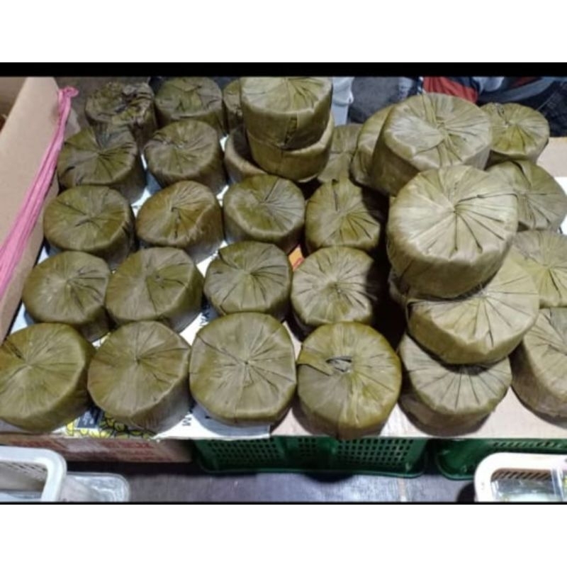 

Kue Keranjang Dodol Cina Kemasan Daun Isi 2pc