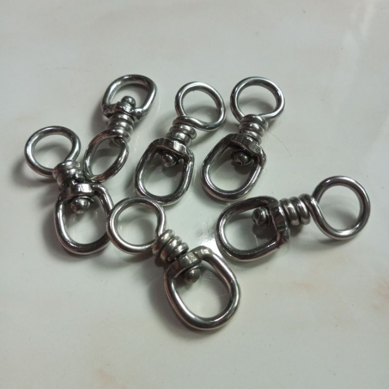 Swivel besar ukuran 4,5cm