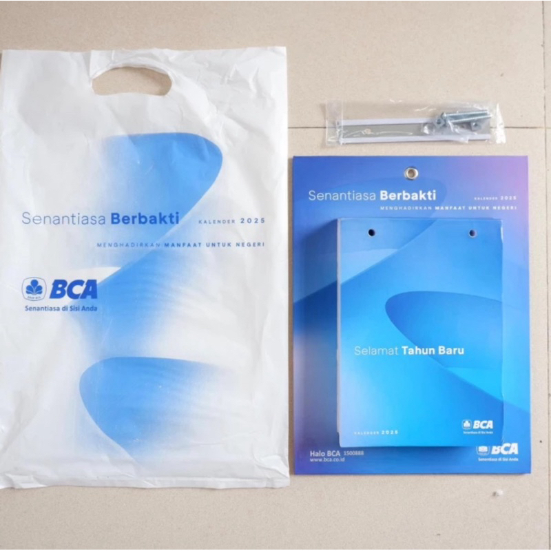 

Kalender Harian + Kalender Meja BCA 2025