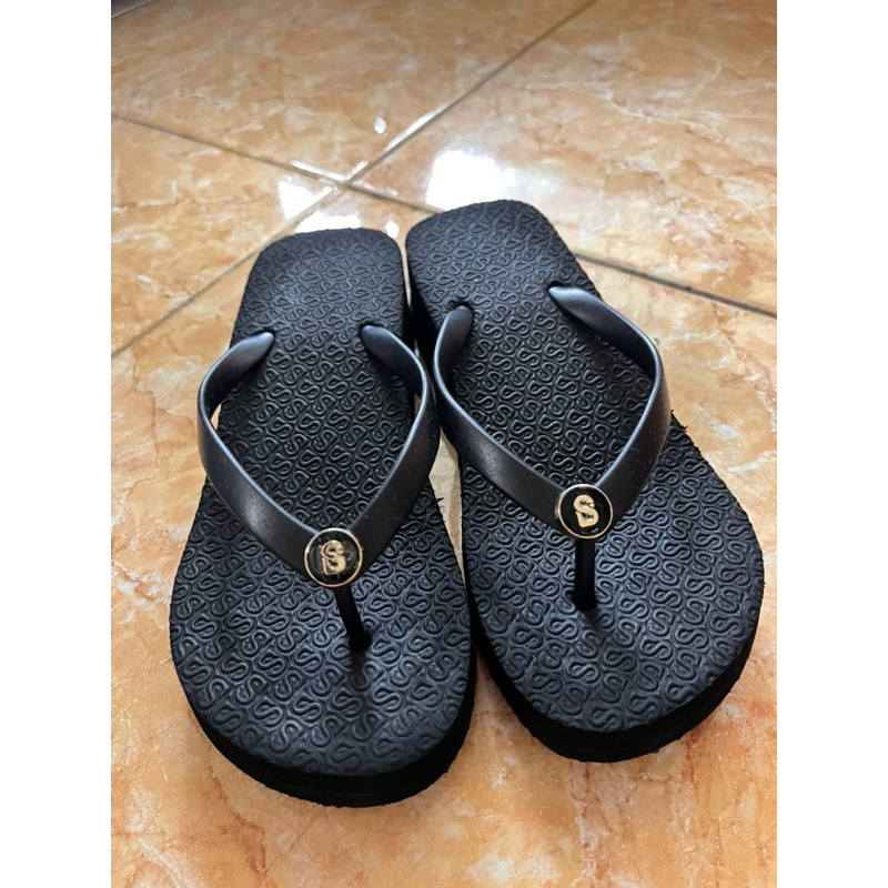 PRELOVED SANDAL BUTTONSCARVES