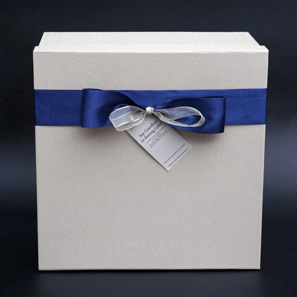 

Nuanza Box Hampers Ekslusif / Hardbox Gift Packing Kado / Hadiah / Bingkisan