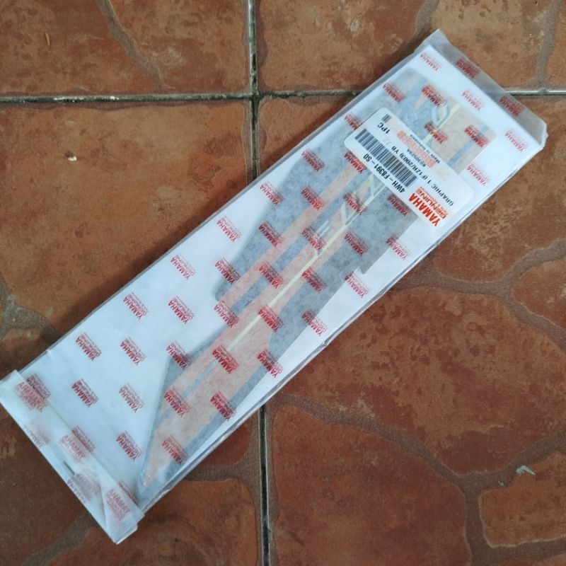 Stiker Striping Graphic Sayap Dalam Bawah kiri F1ZR FIZR Hitam Orange 2003 Original 4WH-F8391-S0