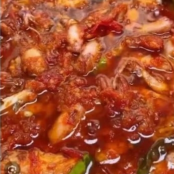 

Sambal merah cumi asin berat 250g