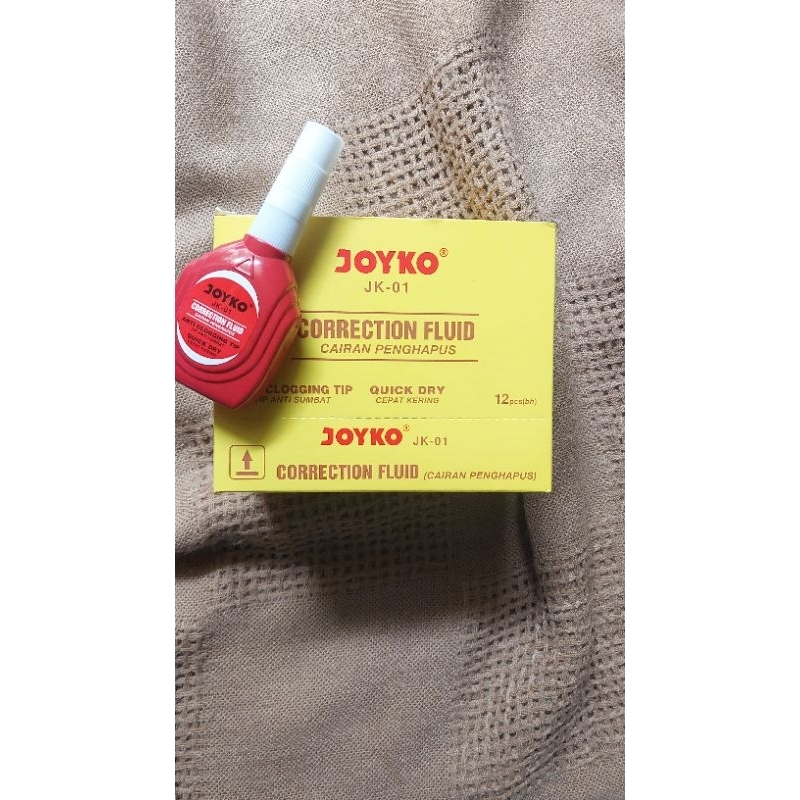 

Joyko Correction Fluid Cairan Penghapus JK-01