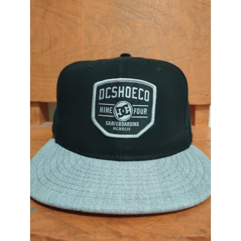 Topi DC New Era 9FIFTY