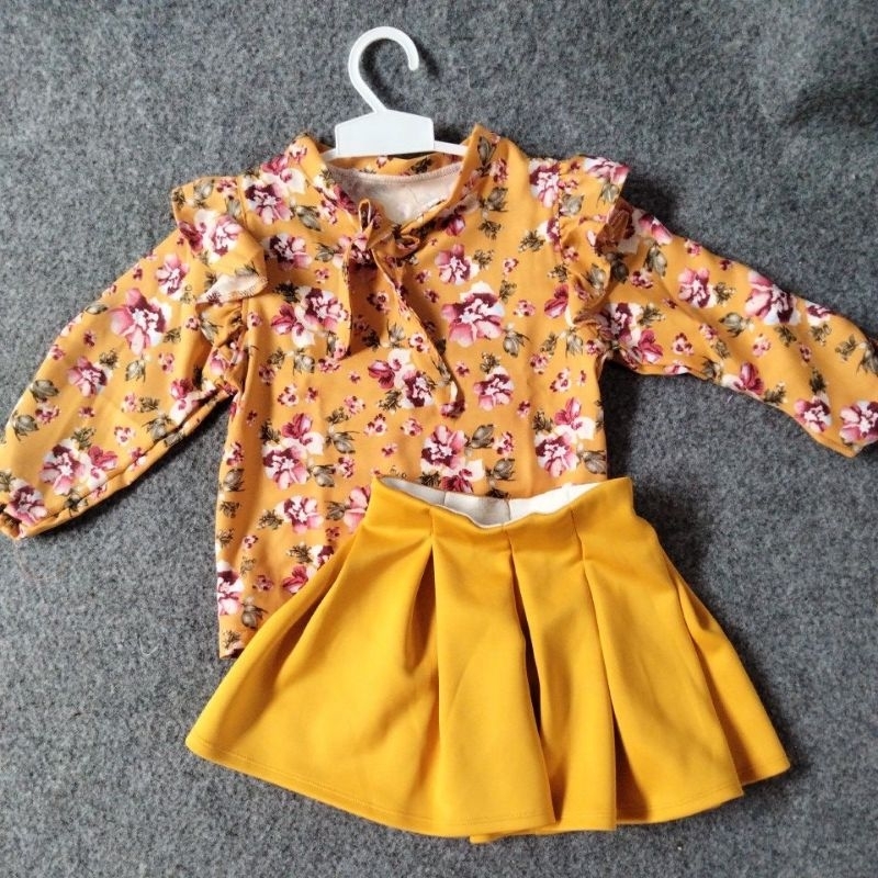 preloved setelan Rok scuba anak