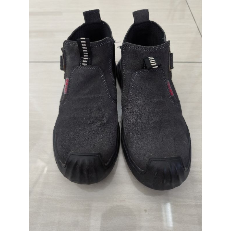 Safety Shoes Abu second bekas ukuran 44 insole 27cm