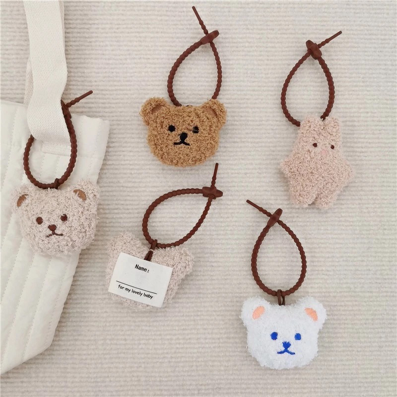 

Favorile.id | Name Tag Anak Tali Silicone Motif Bear / Name Tag Beruang / Gantungan Tas Anak Lucu