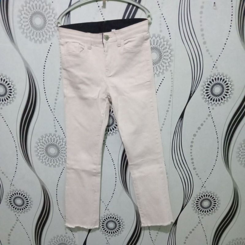 CELANA JEANS - DENIM - JEANS WARNA CREAM - JEANS WANITA - JEANS RAWIS - CELANA JEANS WANITA