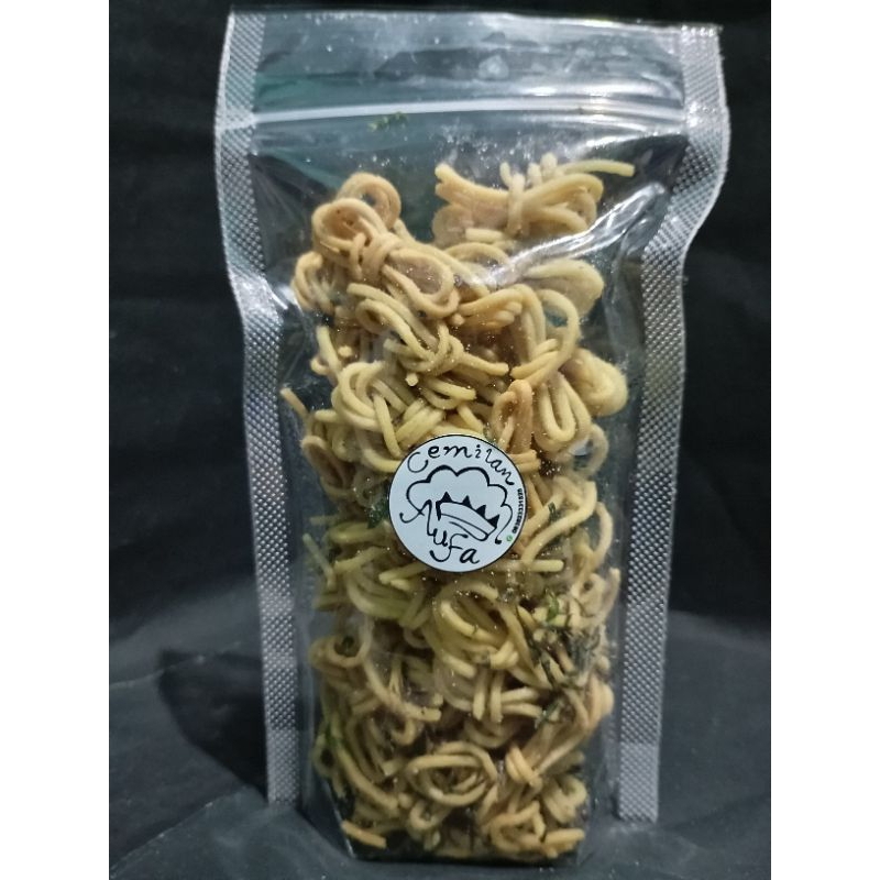 

MIE IKAT ORIGINAL/MIE IKAT GURIH KRIUK WANGI KHAS TABURAN DAUN JERUK