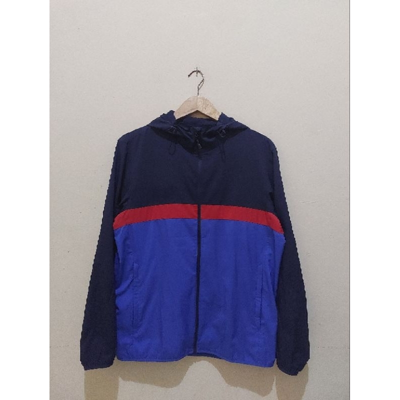 JAKET UNIQLO RUNNING POKETEBLE|JAKET RUNNING UNIQLO JWEANDERSON