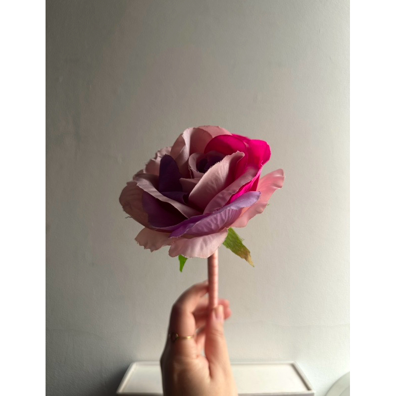 

(NEW) FLYING TIGER - ROSE BALLPOINT PEN / FLOWER PEN
