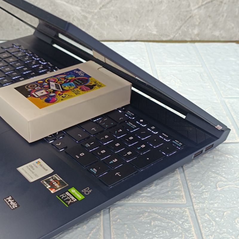 LAPTOP HP VICTUS 16-e0020ca AMD RYZEN 5 5600H RAM 8 GB SSD 512 GB RTX 3050ti