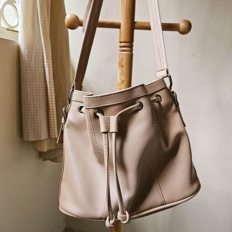 tas selempang wanita kulit sintetis leather tas bahu bag serut preloved bekas