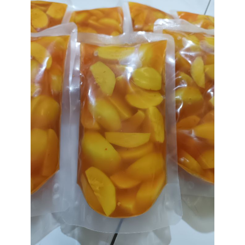 

Asinan/manisan buah kedondong lokal 400 gram