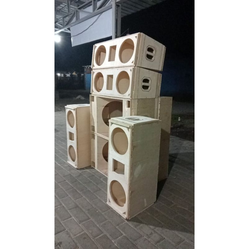 Box Lowpek 15 inch double