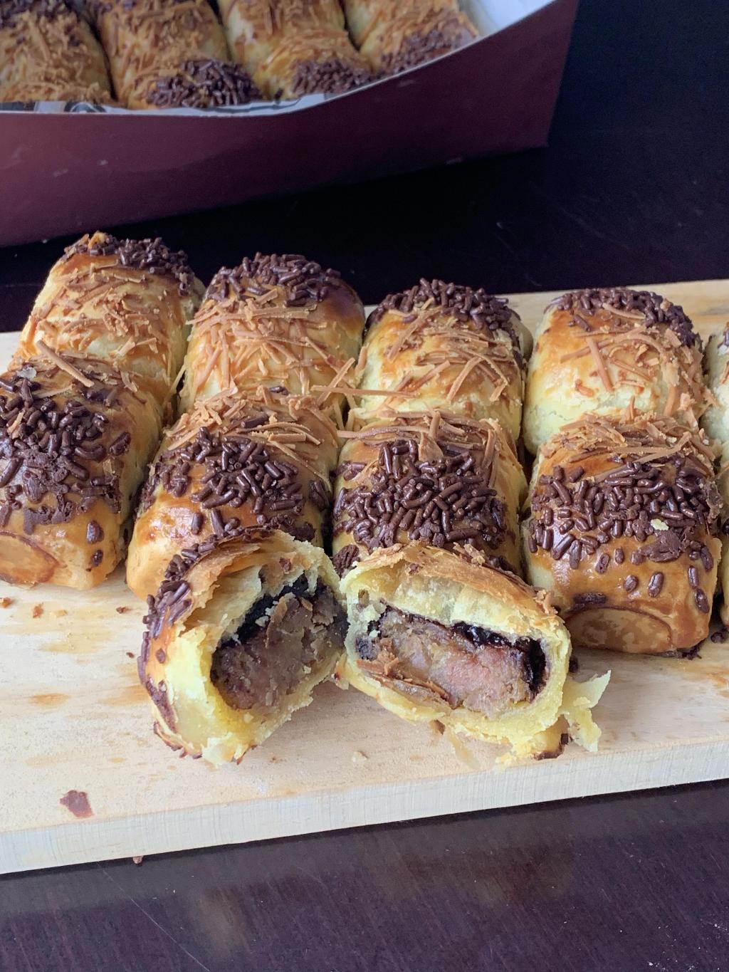 Bolen Pisang Coklat Keju Lumer Premium Lembut si Mulut Isi 10 Spesial Homemade by RaMaChef